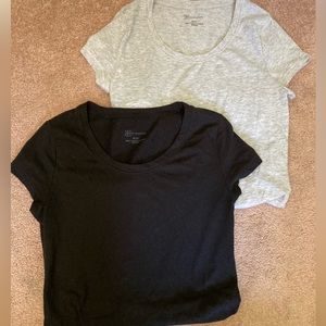 Black and grey 2pcs T-shirts
